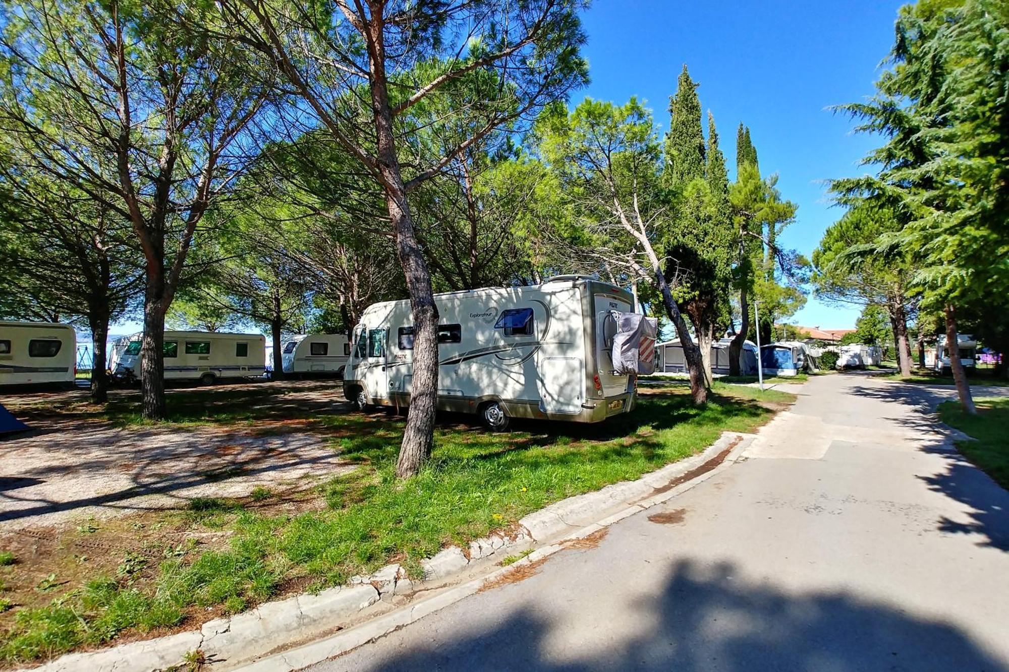 Camping Adria Ankaran - Pitches Екстер'єр фото