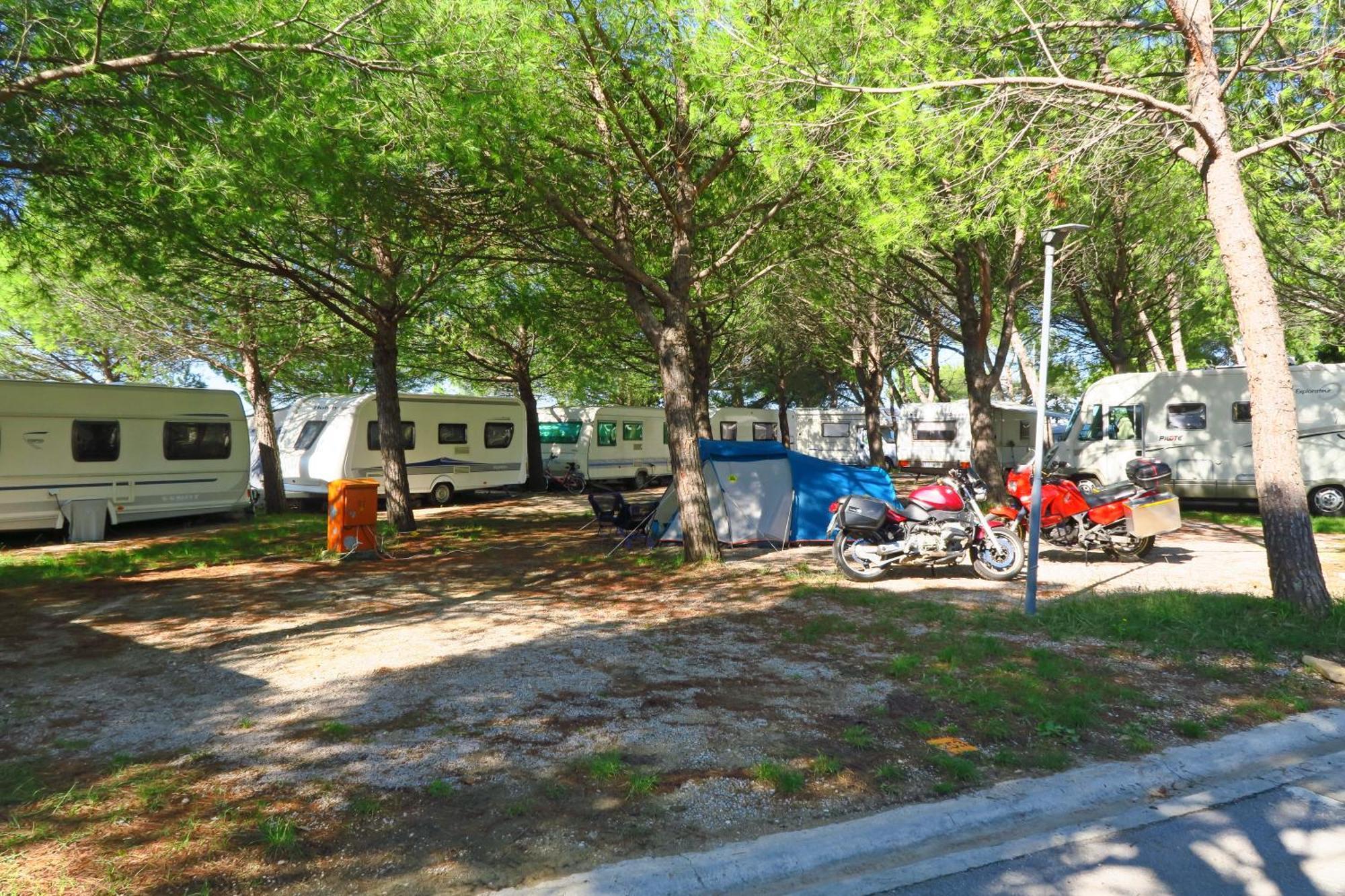 Camping Adria Ankaran - Pitches Екстер'єр фото
