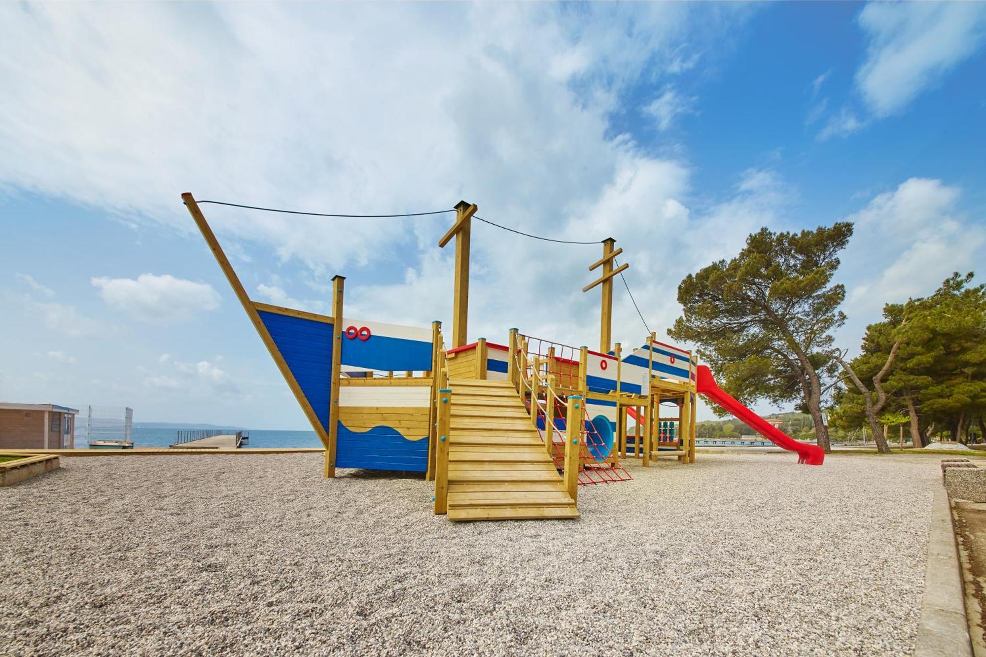 Camping Adria Ankaran - Pitches Екстер'єр фото