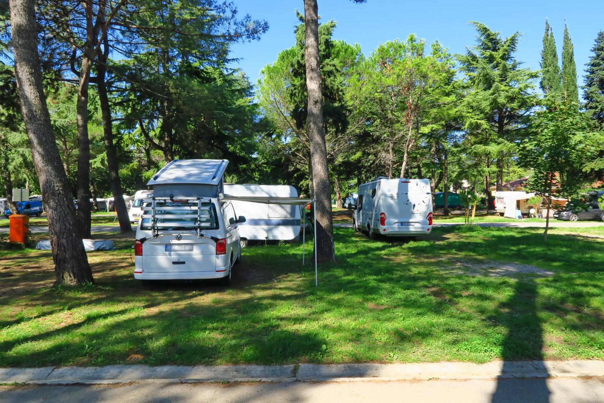 Camping Adria Ankaran - Pitches Екстер'єр фото